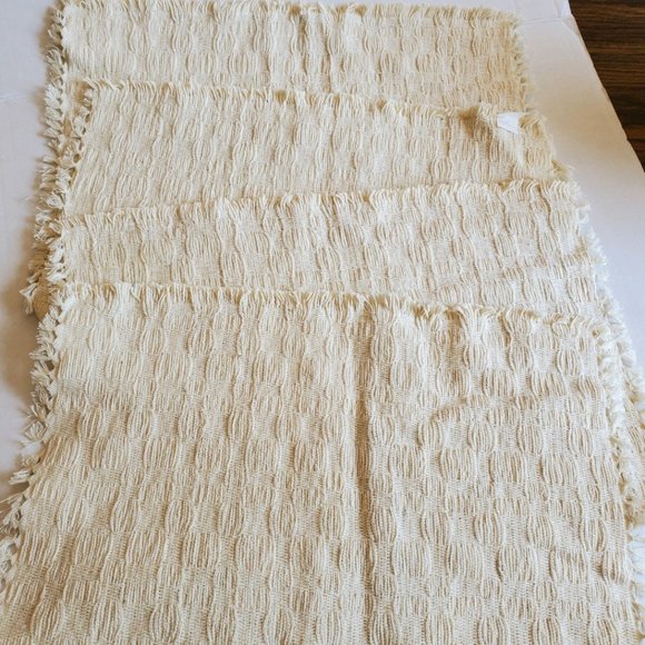Vintage Cream Placemats - Set of 4 - Picture 3 of 3